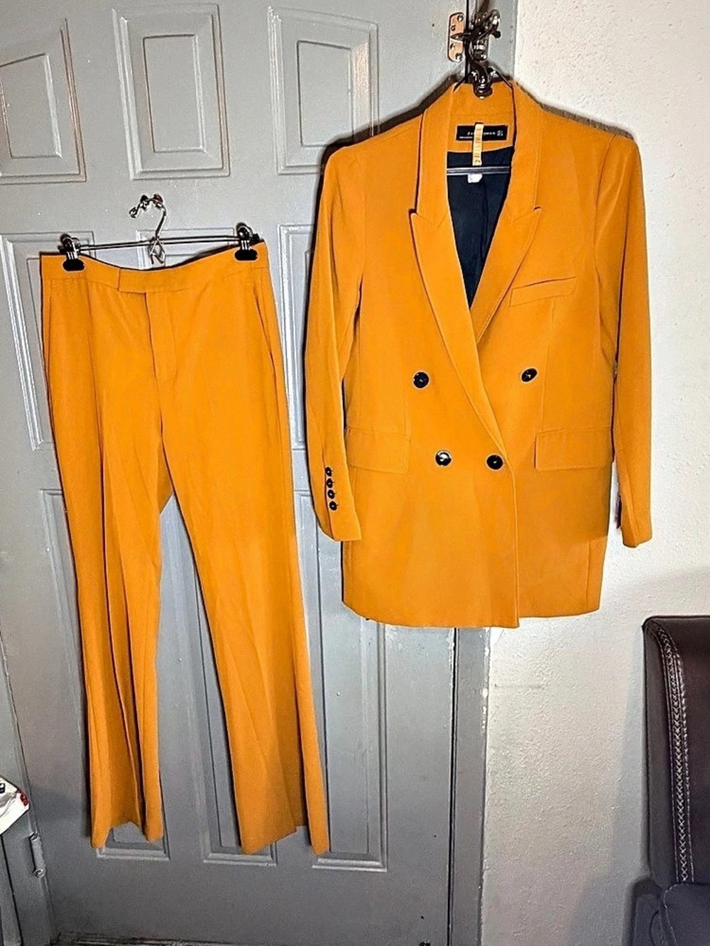 Zara Double-Breasted Pantsuit in yellow Size Medium NWT - Picture 2 of 11